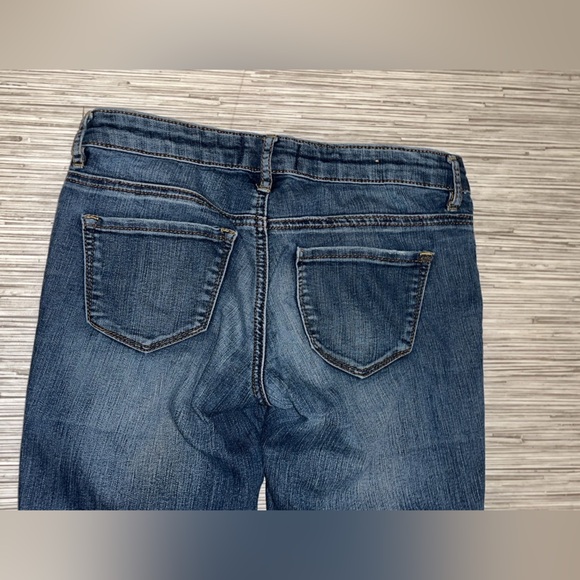 Garage Denim Capri Jeans - Picture 4 of 4